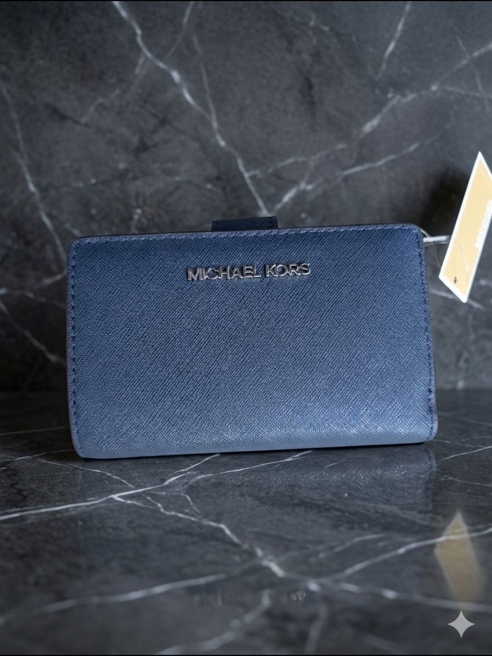Michael Kors Jet Set Travel Medium Saffiano Leather Bifold Wallet – Navy (NWT)
